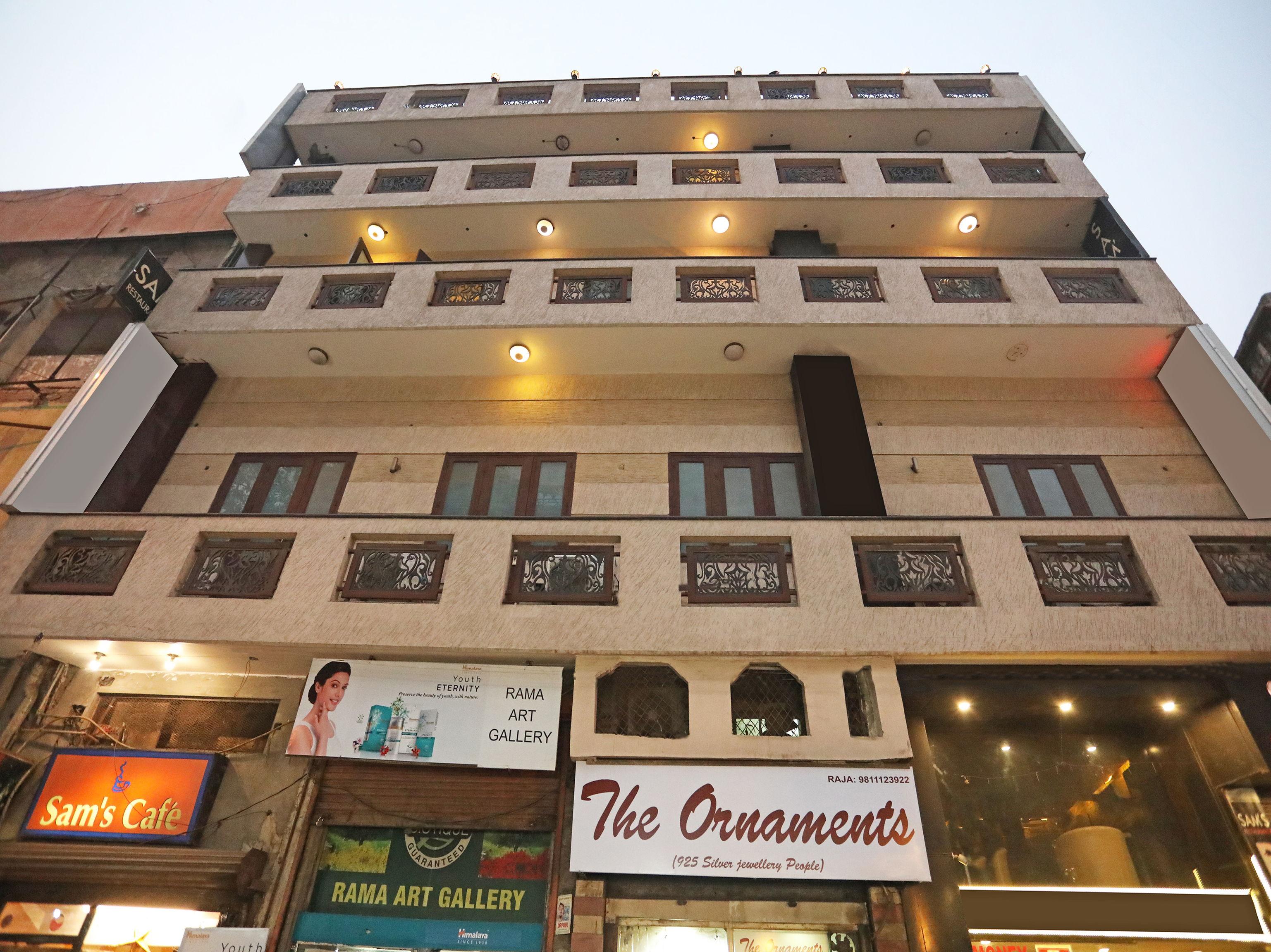 Capital O 10750 Hotel Vivek Nova Deli Exterior foto